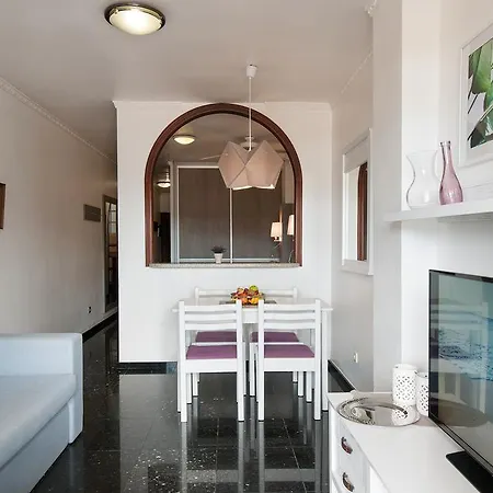Don Carlos Apartment *