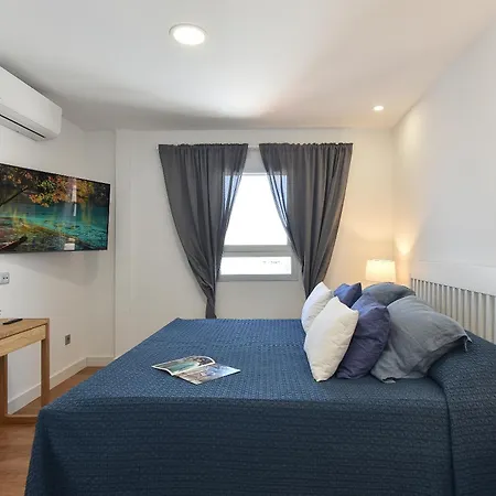 Apartment Don Carlos