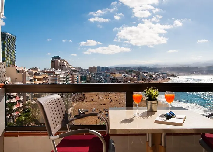 Don Carlos Apartman *